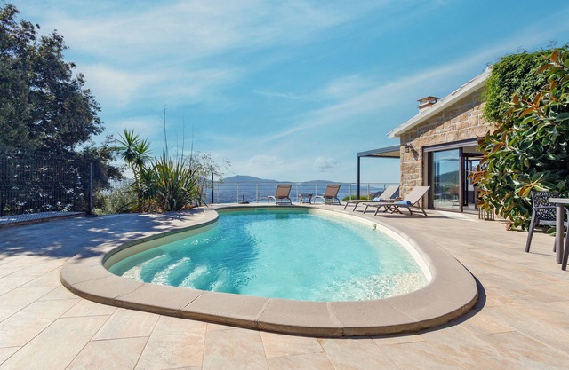 Villa 'Bumortu' with Sea View, Wi-Fi and Air Conditioning