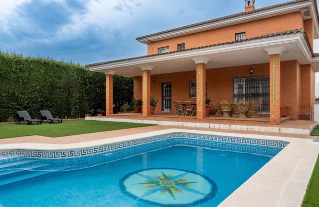 Villa 'Candeleria Sol y Piscina' with Private Pool, Wi-Fi and Air Conditioning