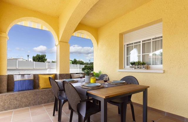 Villa CanPlana, Piscina, 2 min playa, BBQ, Parking