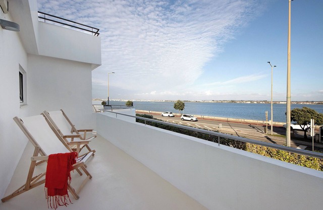 Villa 'Casa Das Dunas' with Sea View, Private Terrace and Wi-Fi