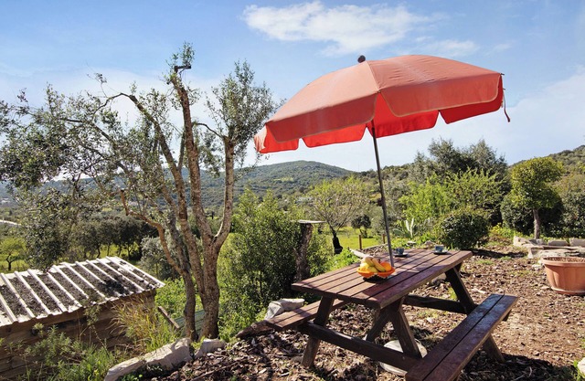 Villa 'Casa Tibagota' with Mountain View, Wi-Fi and Pool
