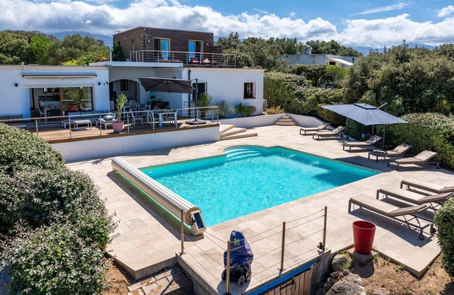 Villa Castille – Pool and Sea View in Lumio, Balagne