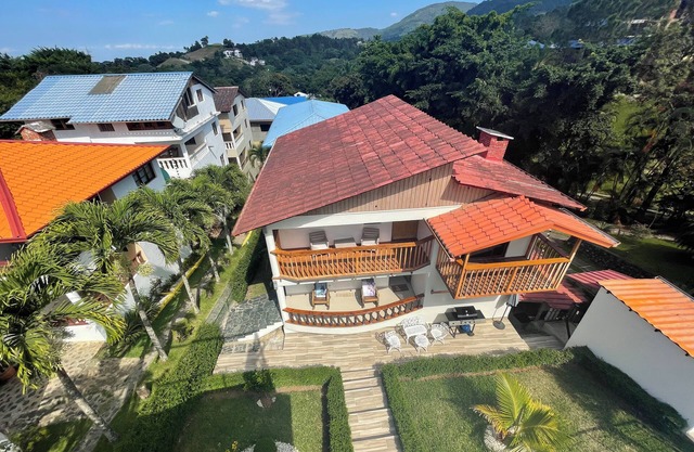 Villa Channel