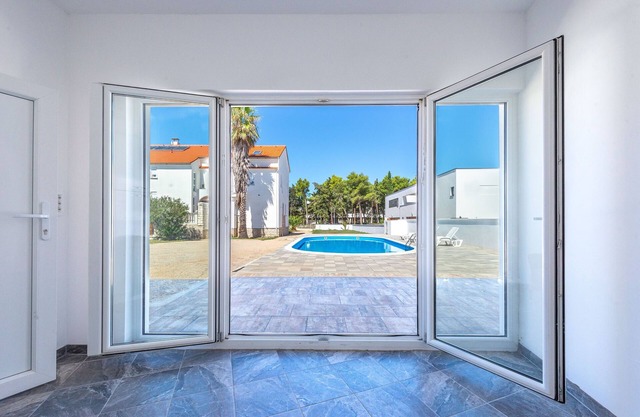 Villa Christina - room for up to 4 people with pool, max. capacity 30 people
