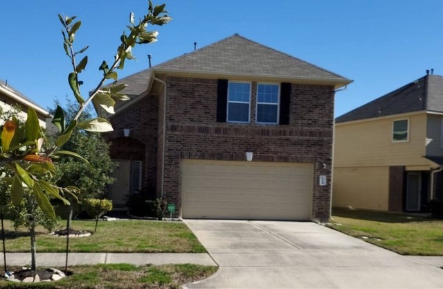 Villa City Park Near Texans Stadium, Downtown, and Houston Medical Center