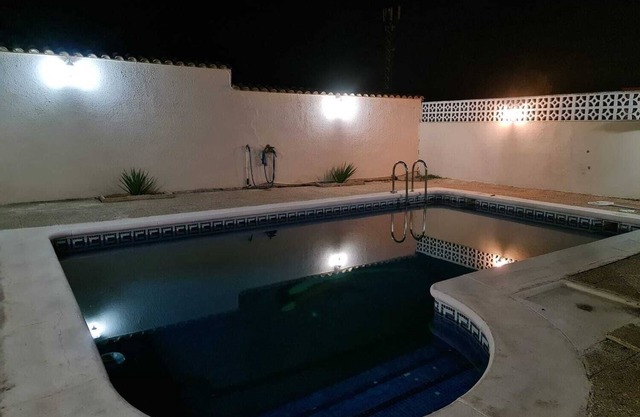 Villa, con Chimenea y Piscina, Junto a la Playa del rio Alberche