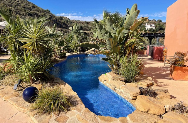 Villa Dans la Montagne en Pleine Nature, à 10 Minutes de la mer