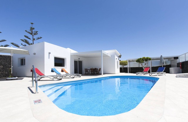 Villa Delphi 3 bedroom villa