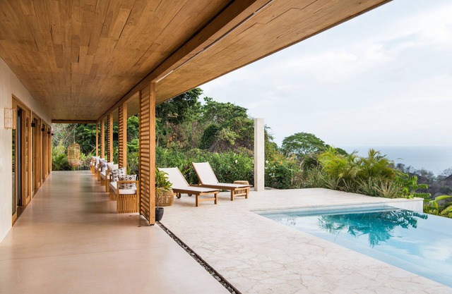 Villa Divina - luxury Oceanview villa w/Infinity pool