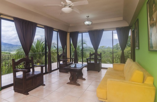 Villa Domelua: Beautiful, Spacious, and Relaxing / with private pools