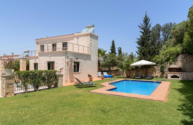 Villa Elia – Vacation villa with private pool in Vrisses, Crete