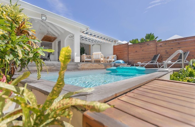 Villa Essentielle, cozy vacation home 3 bedrooms and pool!