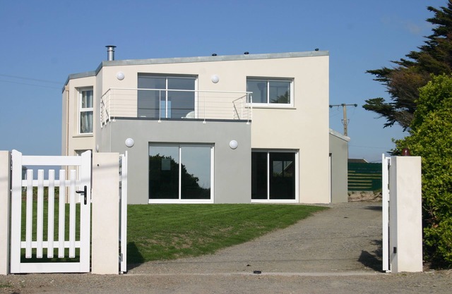 Villa feet in water-Sea view all rooms-5 stars Furnished Tourism