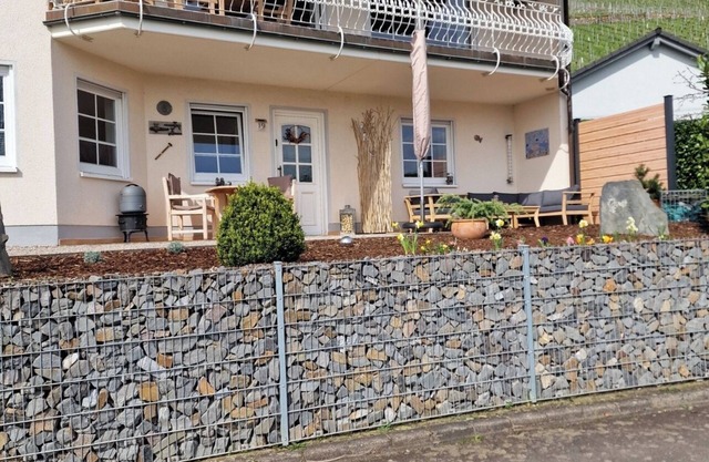 Villa Ferres Beautiful vacation apartment with garden and Moselle view. Pet friendly!