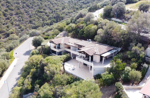 Villa Filbertina - Four Bedroom Villa, Sleeps 8