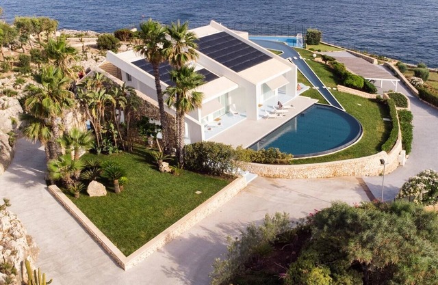Villa Flavia -With swimming pool and sea access