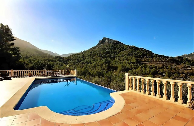 Villa Foia Vella: room Almendra