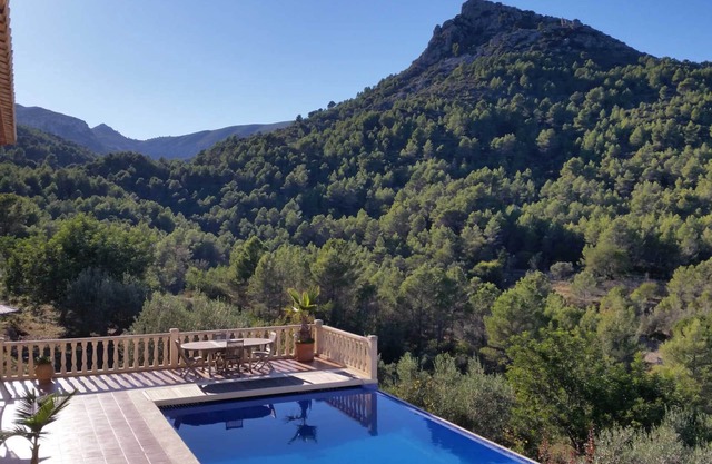 Villa Foia Vella: room Almendra
