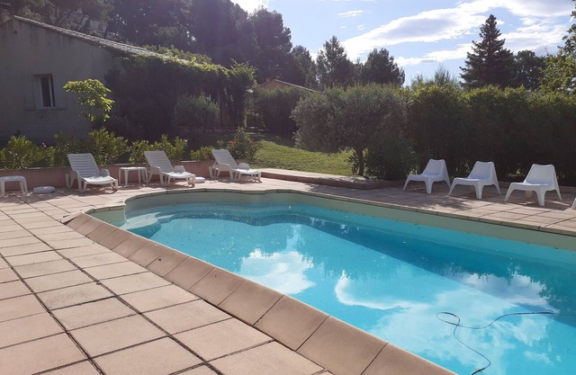 villa for 4 people with private pool luberon