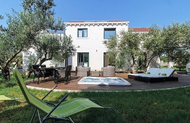Villa FraMar: Where Olive Trees Meet the Mediterranean