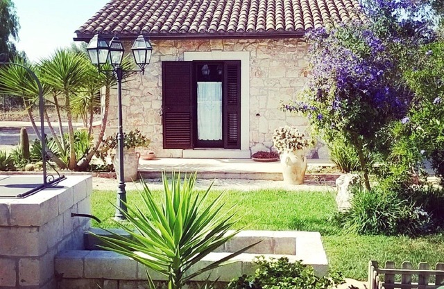 VILLA GIUSY. SICILIAN VILLA LARGE PRIVATE POOL