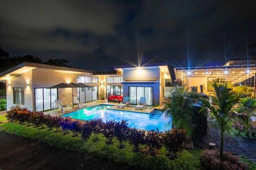 Villa Graceland - Arenal Volcano View