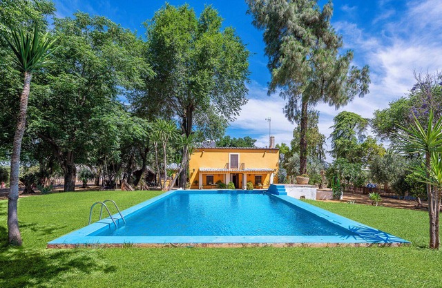 Villa "Hacienda Chica" with Private Pool, Private Garden & Wi-Fi