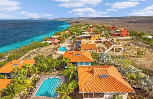 Villa Happy Turtle with a spectacular ocean view