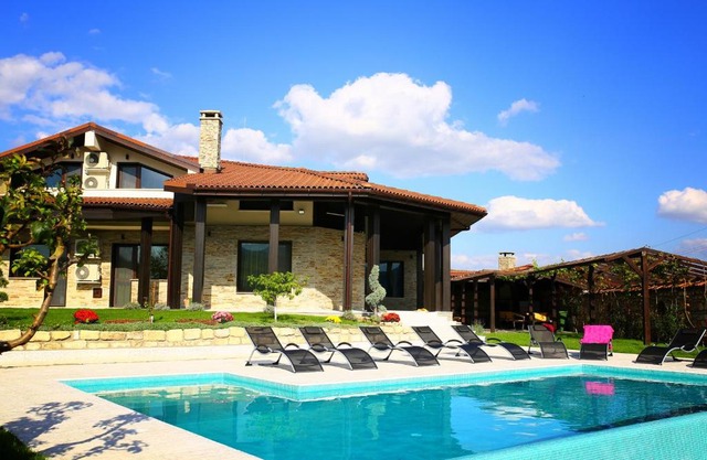 Villa Heaven Hills