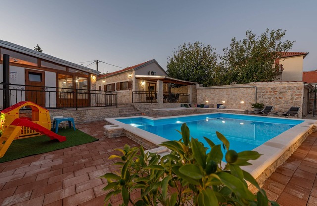 Villa Ika ZadarVillas