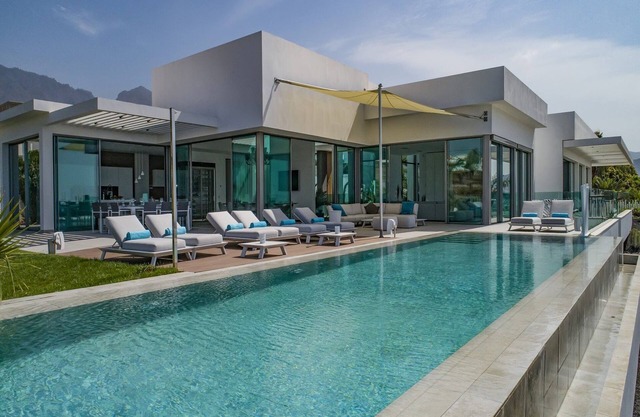 Villa in Adeje with Infinity Pool and Sea View