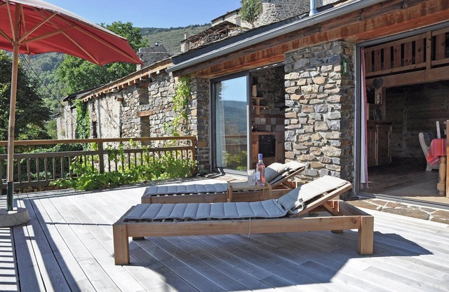 Villa in Ayguatébia-Talau with Garden & BBQ