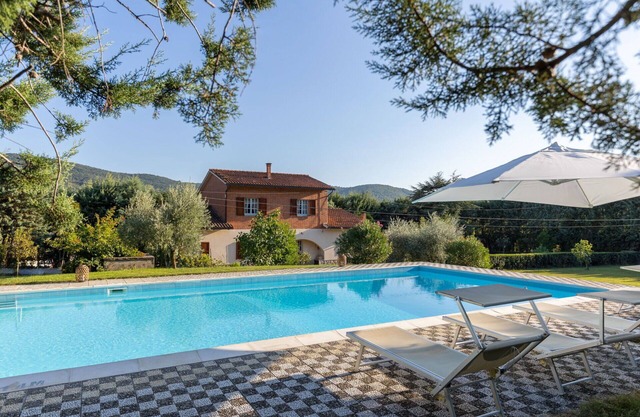 Villa in Il Passaggio with 5 bedrooms sleeps 10