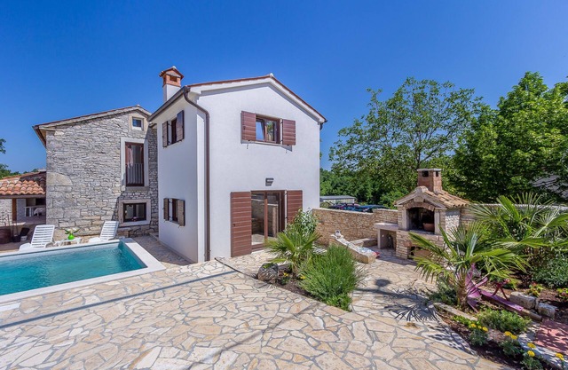 Villa in Istria with Pool near Croatian Sea