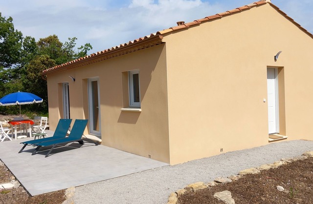 Villa in the Luberon region, pets welcome.