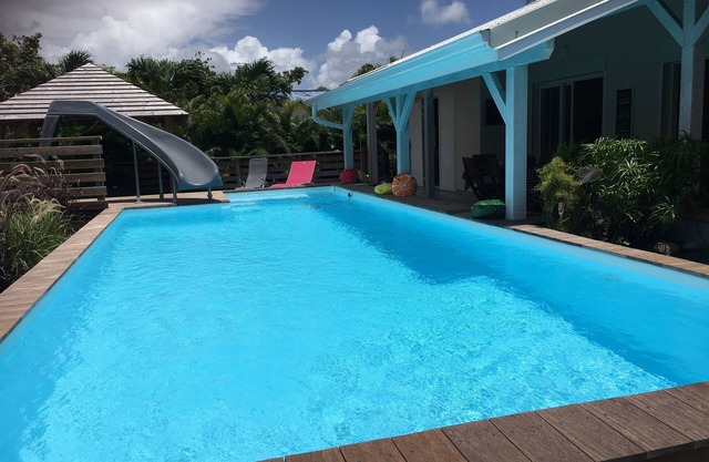 Villa in the tropics with private pool and water slide