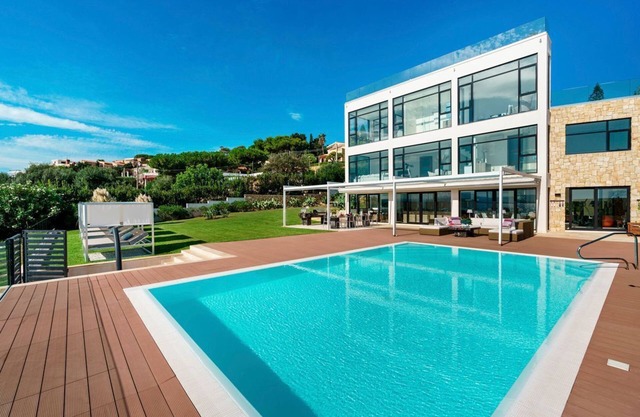 Villa Incanto - Four Bedroom Villa, Sleeps 8