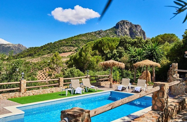 Villa Jael El Gastor by Ruralidays