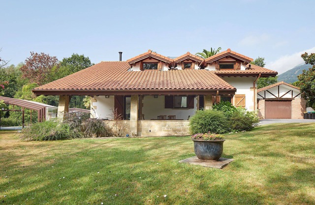 Villa Jaizubia Golf by FeelFree Rentals
