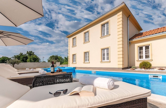 Villa Jakov beautiful villa with 4 bedrooms
