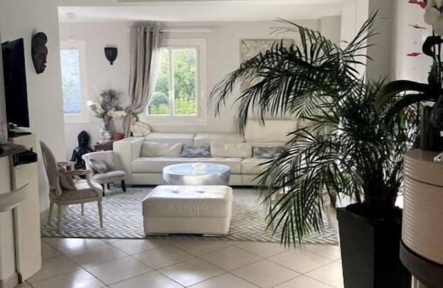 Villa JO 2024 à Proximité Paris/versailles Avec spa - 8 Personnes
