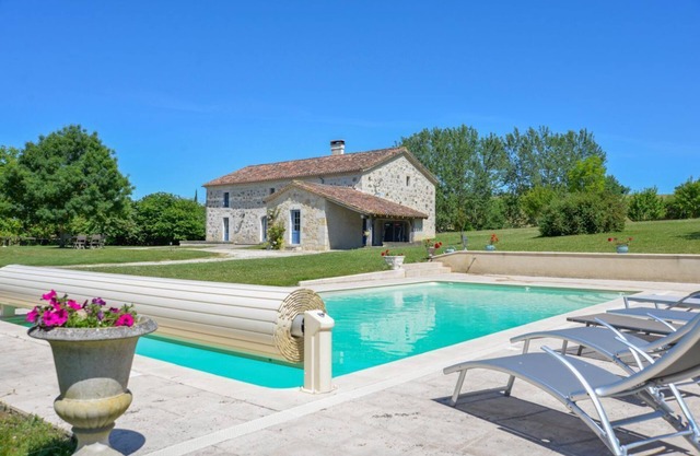 Villa Juno - Four Bedroom Villa, Sleeps 8