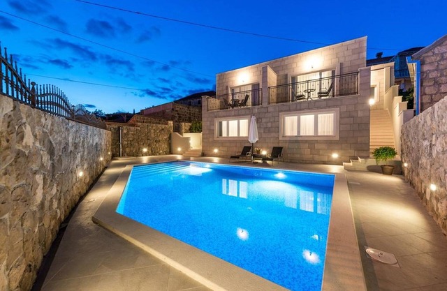 Villa Kabalero - Four-Bedroom Villa with Private Pool