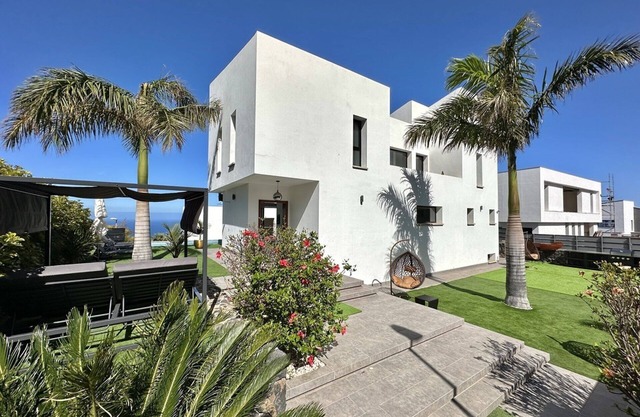 Villa Karina by The Ocean Rentals