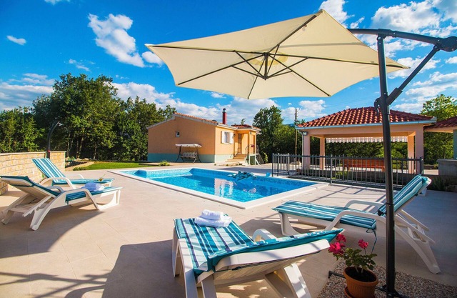 VILLA KATJA WITH private pool, free bicycles