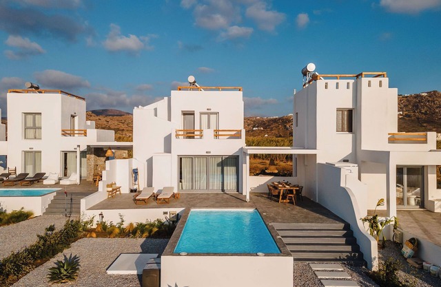 Villa Kaya, Plaka - Three Bedroom Villa, Sleeps 6
