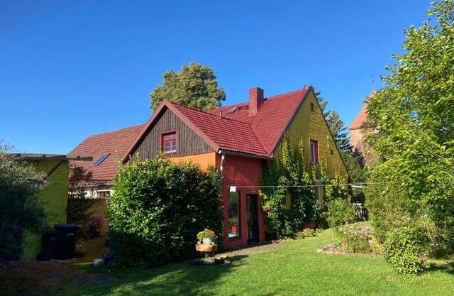 Villa Kunterbunt: Urgemütlich und fast perfekt