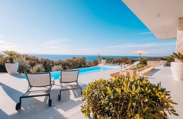 Villa La Isla with Pool VI