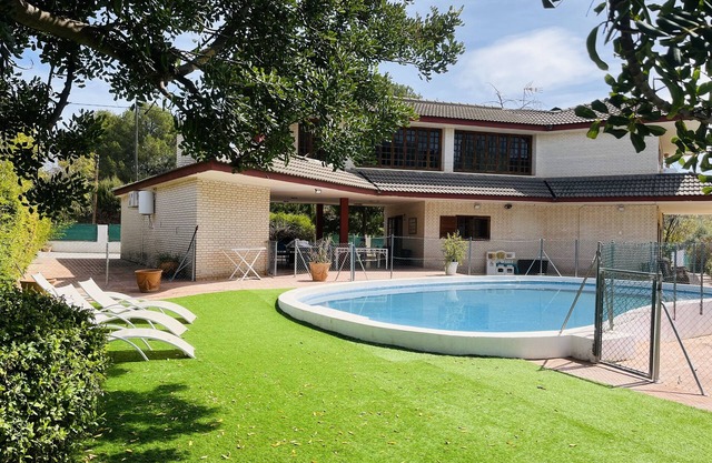 villa la pequeña. a 20 minutos de valencia