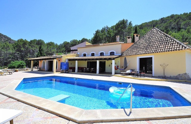 Villa LA PERLA NEGRA- Finca with private pool in Andratx. Families BBQ Table tennis - Free Wifi